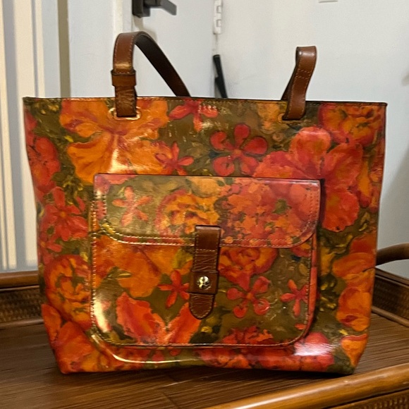 Patricia Nash Madison Leather Tote Bag- Floral Oil Painting - Picture 2 of 7